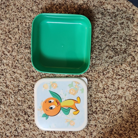 Orange Bird plastic container with lid - Picture 2 of 3